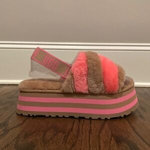 NIB UGG Women’s Fluff Yeah Disco Stripe Pink and Tan Platform Sandal